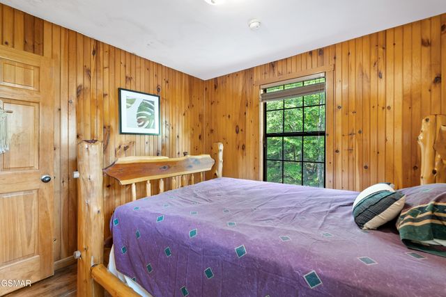 2295 Bluff Mountain Road, Sevierville, TN 37876