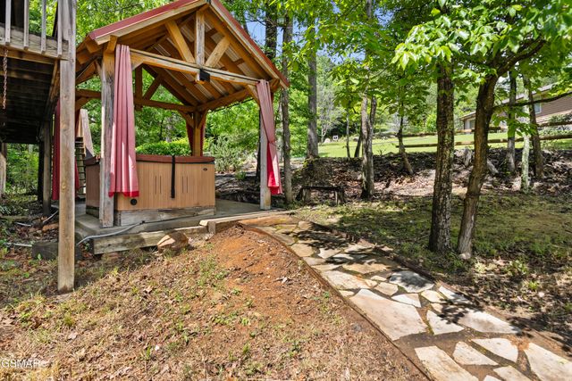 2295 Bluff Mountain Road, Sevierville, TN 37876