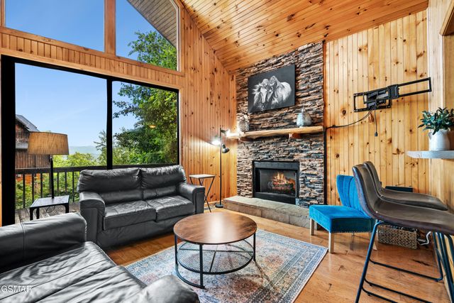 2295 Bluff Mountain Road, Sevierville, TN 37876