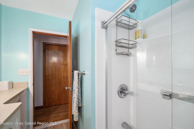 1 White Birch Lane, New Baltimore, NY 12124