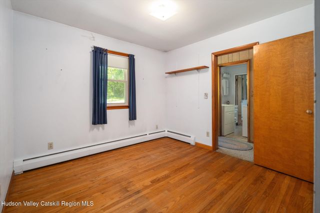 1 White Birch Lane, New Baltimore, NY 12124