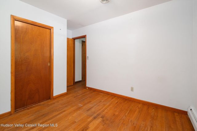 1 White Birch Lane, New Baltimore, NY 12124