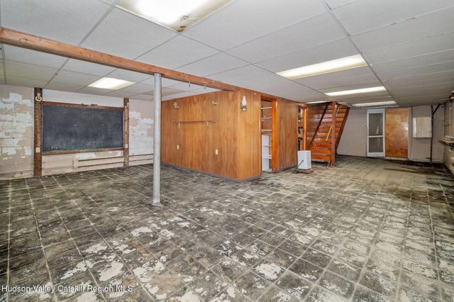 1 White Birch Lane, New Baltimore, NY 12124