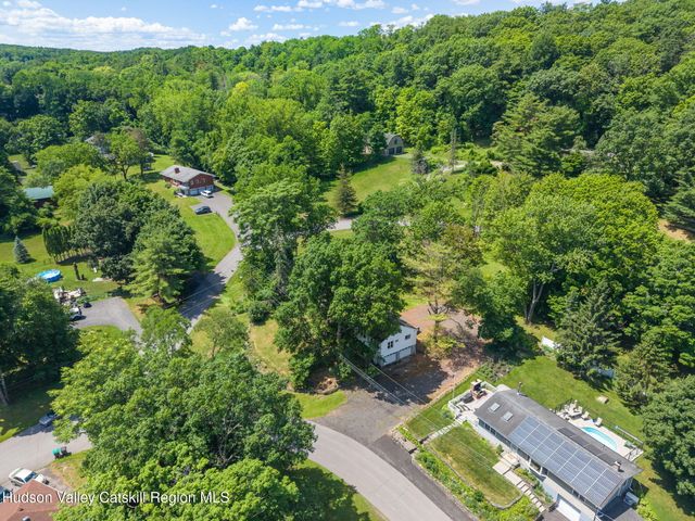 1 White Birch Lane, New Baltimore, NY 12124
