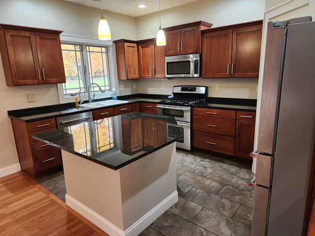 1579 FOXFIRE COURT, Waupaca, WI 54981