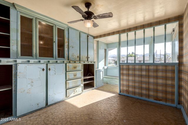 912 W ESTES Way, Phoenix, AZ 85041