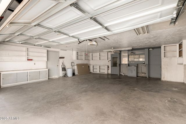 912 W ESTES Way, Phoenix, AZ 85041