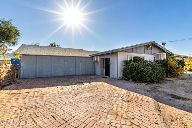 912 W ESTES Way, Phoenix, AZ 85041