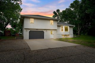 713 9th Street NW, Buffalo, MN 55313