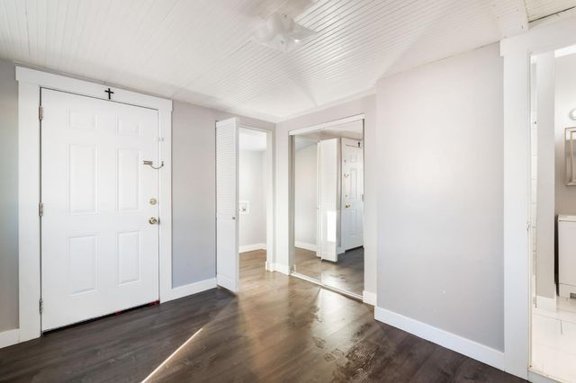 526 Redwood Ave, Sacramento, CA 95815