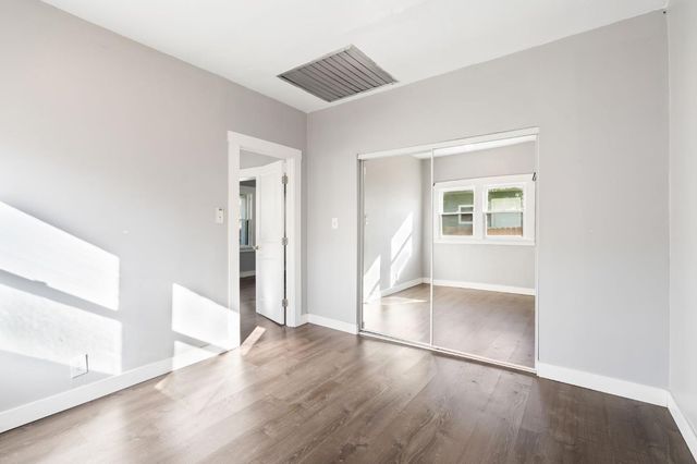 526 Redwood Ave, Sacramento, CA 95815