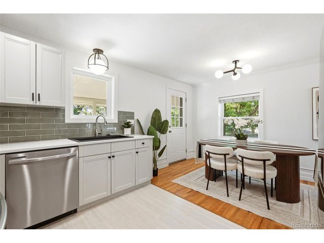 6005 S Sycamore St, Littleton, CO 80120