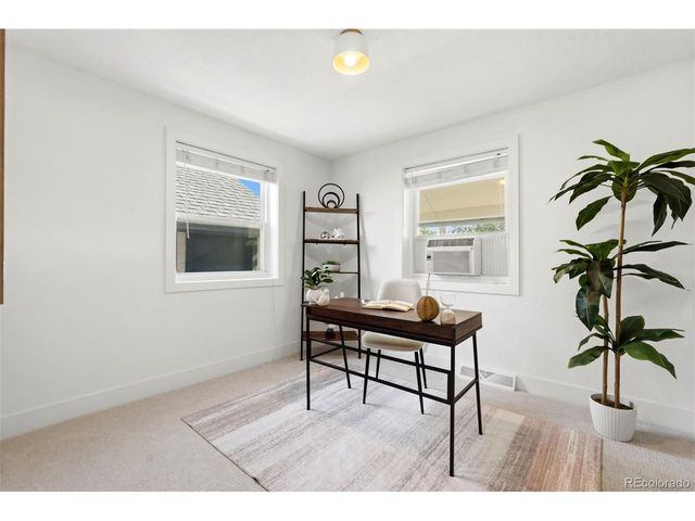 6005 S Sycamore St, Littleton, CO 80120