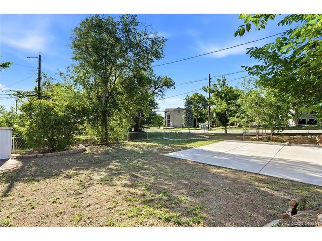 6005 S Sycamore St, Littleton, CO 80120