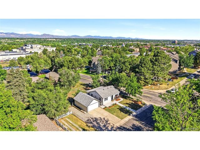 6005 S Sycamore St, Littleton, CO 80120