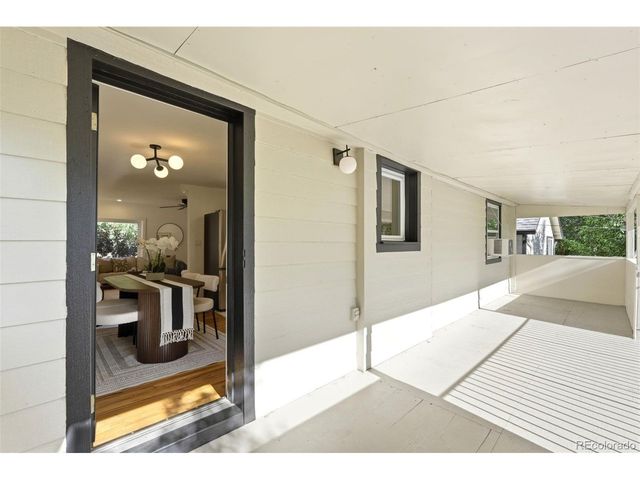 6005 S Sycamore St, Littleton, CO 80120