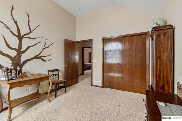 8578 Lake Ridge Drive, Plattsmouth, NE 68048
