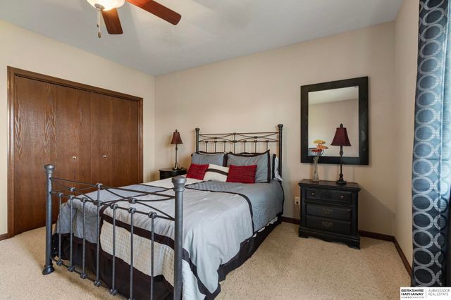 8578 Lake Ridge Drive, Plattsmouth, NE 68048