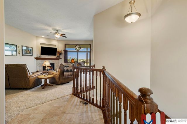8578 Lake Ridge Drive, Plattsmouth, NE 68048