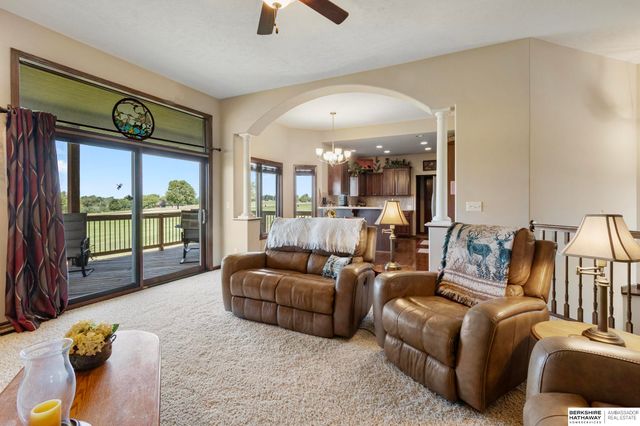 8578 Lake Ridge Drive, Plattsmouth, NE 68048