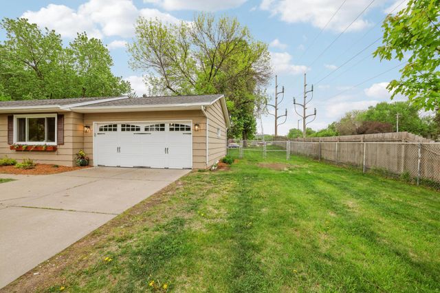 1392 Amaryllis Lane, Eagan, MN 55123