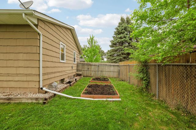 1392 Amaryllis Lane, Eagan, MN 55123
