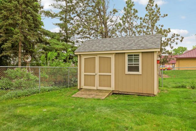 1392 Amaryllis Lane, Eagan, MN 55123