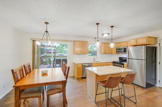 1392 Amaryllis Lane, Eagan, MN 55123
