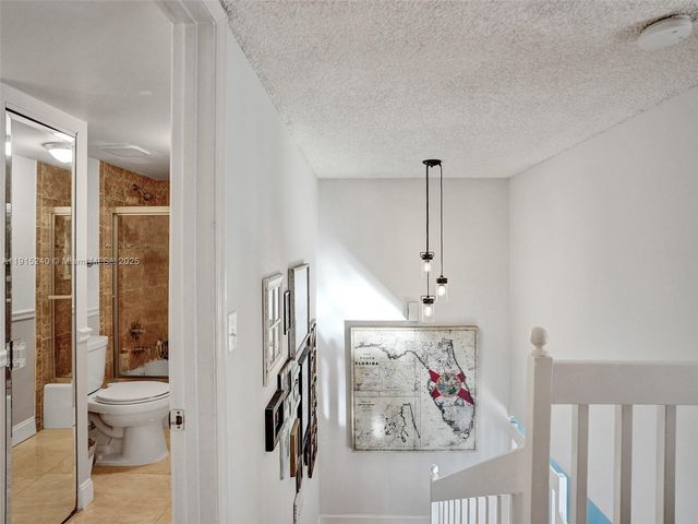 11861 SW 9th Mnr, Davie, FL 33325