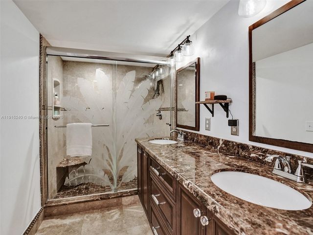 11861 SW 9th Mnr, Davie, FL 33325