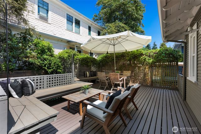 2202 N 41st Street, Seattle, WA 98103