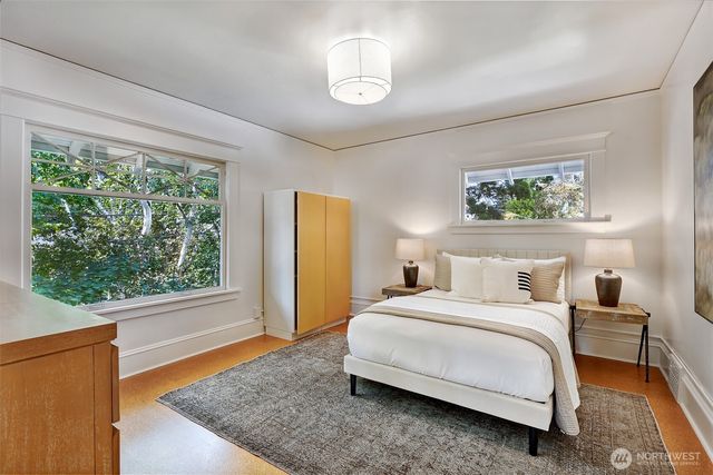 2202 N 41st Street, Seattle, WA 98103