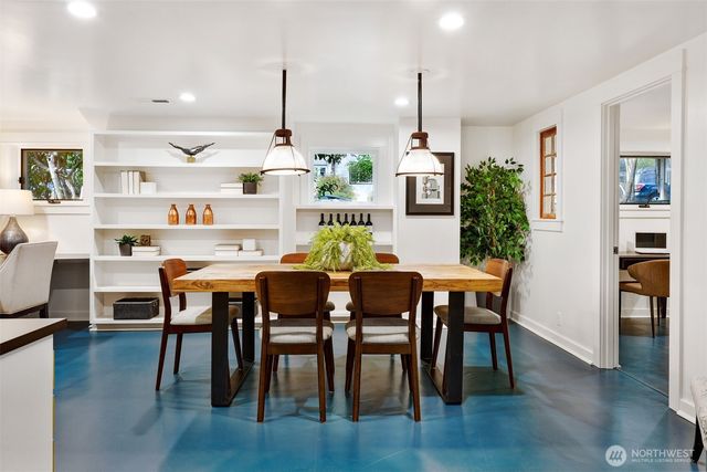 2202 N 41st Street, Seattle, WA 98103
