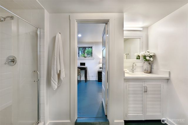 2202 N 41st Street, Seattle, WA 98103