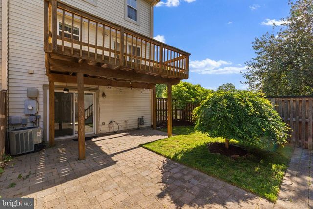 2701 WOODWALK CT, Alexandria, VA 22306