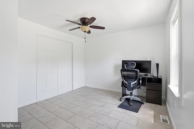45 WENZEL RD, Airville, PA 17302