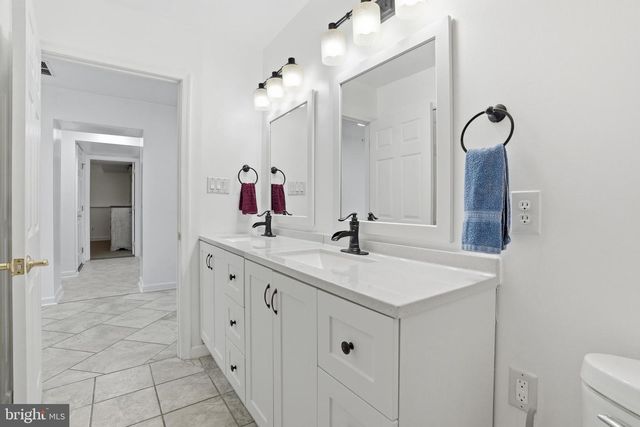 45 WENZEL RD, Airville, PA 17302