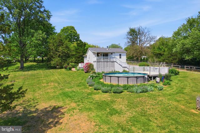 45 WENZEL RD, Airville, PA 17302