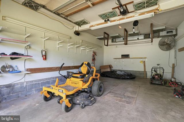 45 WENZEL RD, Airville, PA 17302