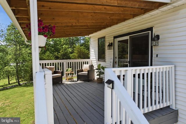 45 WENZEL RD, Airville, PA 17302