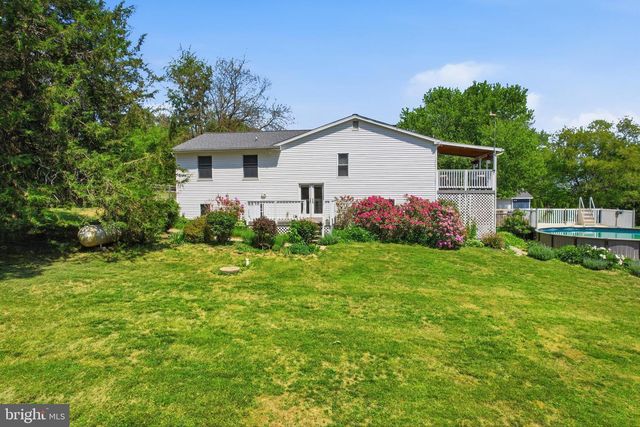 45 WENZEL RD, Airville, PA 17302