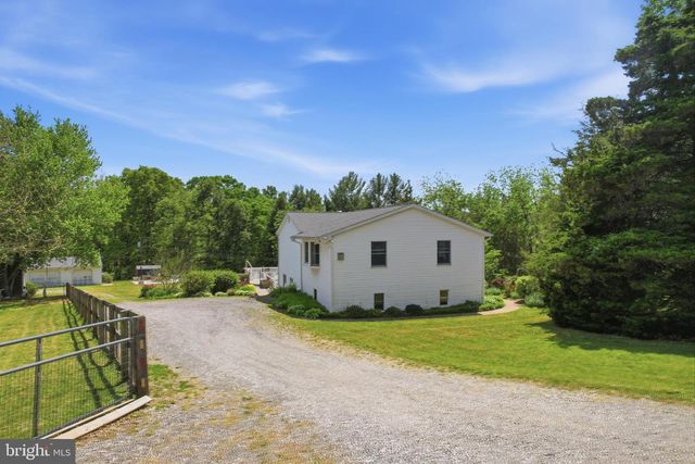 45 WENZEL RD, Airville, PA 17302