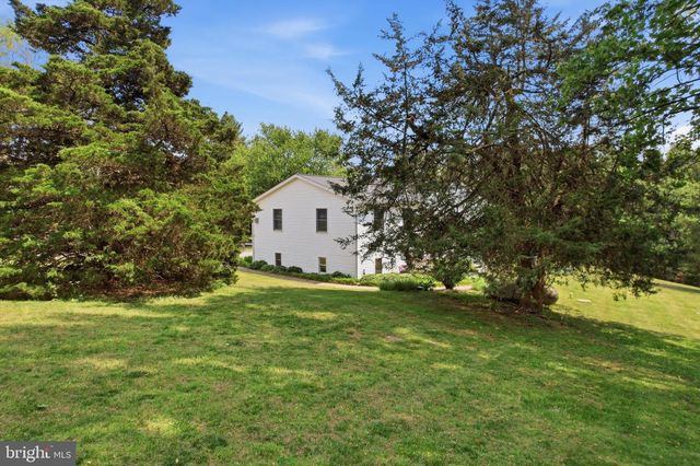45 WENZEL RD, Airville, PA 17302