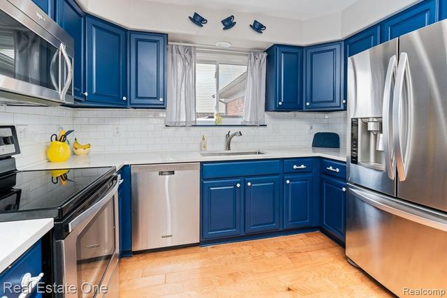 40788 Executive Drive, Sterling Heights, MI 48313