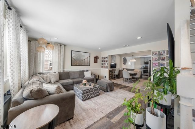 1218 Schmidt Ave, Union Twp., NJ 07083