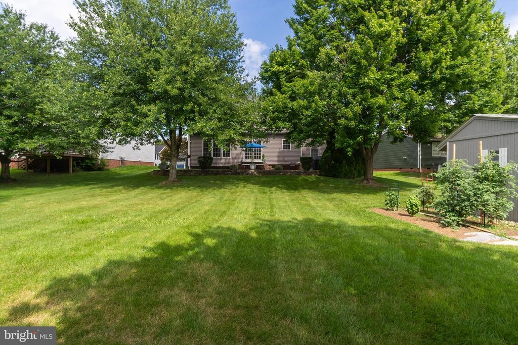 18253 LYLES DR, Hagerstown, MD 21740