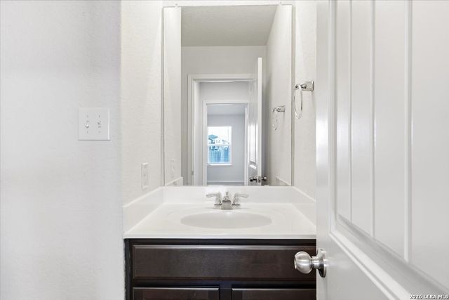 2935 Thackery Groove, San Antonio, TX 78245