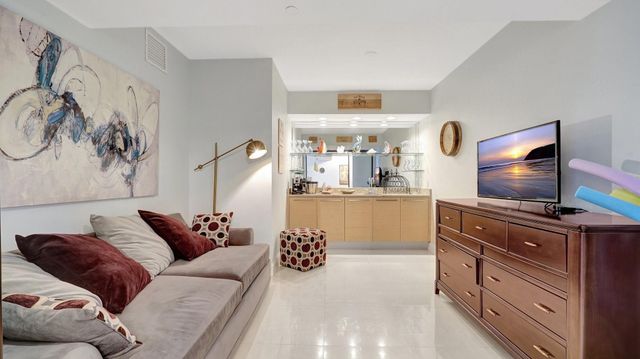 1830 S Ocean Drive 3703, Hallandale Beach, FL 33009