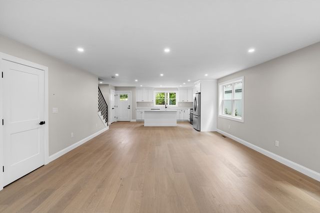 108 Stowe St 108, Fall River, MA 02720