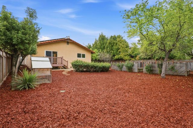 199 Glenwood Drive, Scotts Valley, CA 95066